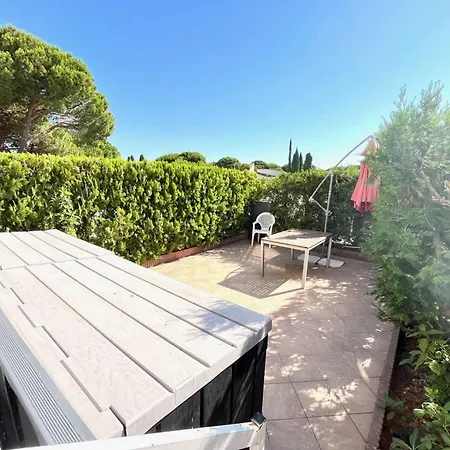 Les Jardins Du Port - Superbe T2 En Rez De Jardin Dans Avec Piscine Mae-2363